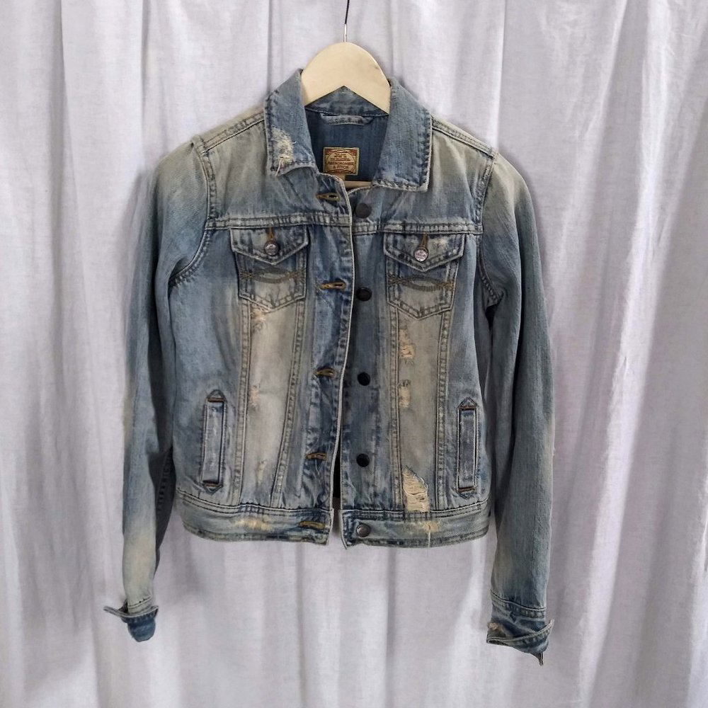 Abercrombie & Fitch distressed denim Jacket Small